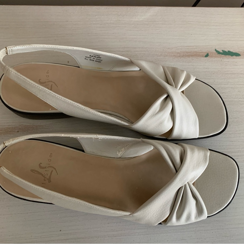 Shoes - Picture 3 of 6
